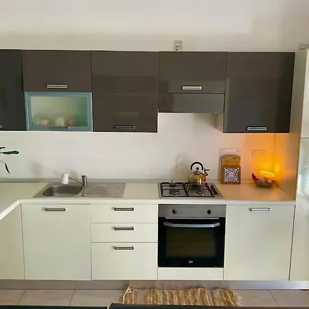 Apartment 2 Bedroom 5 Min From The Sea Gzira